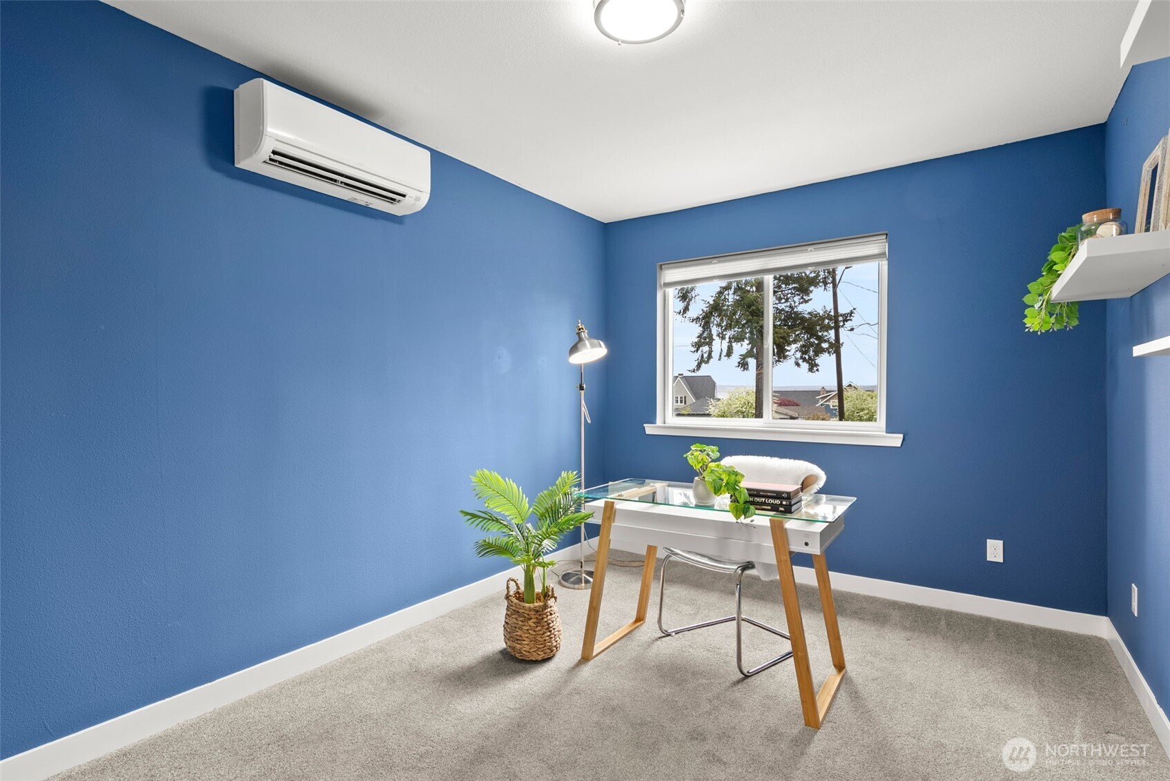 3021 Marine Drive , Bremerton, WA 98312