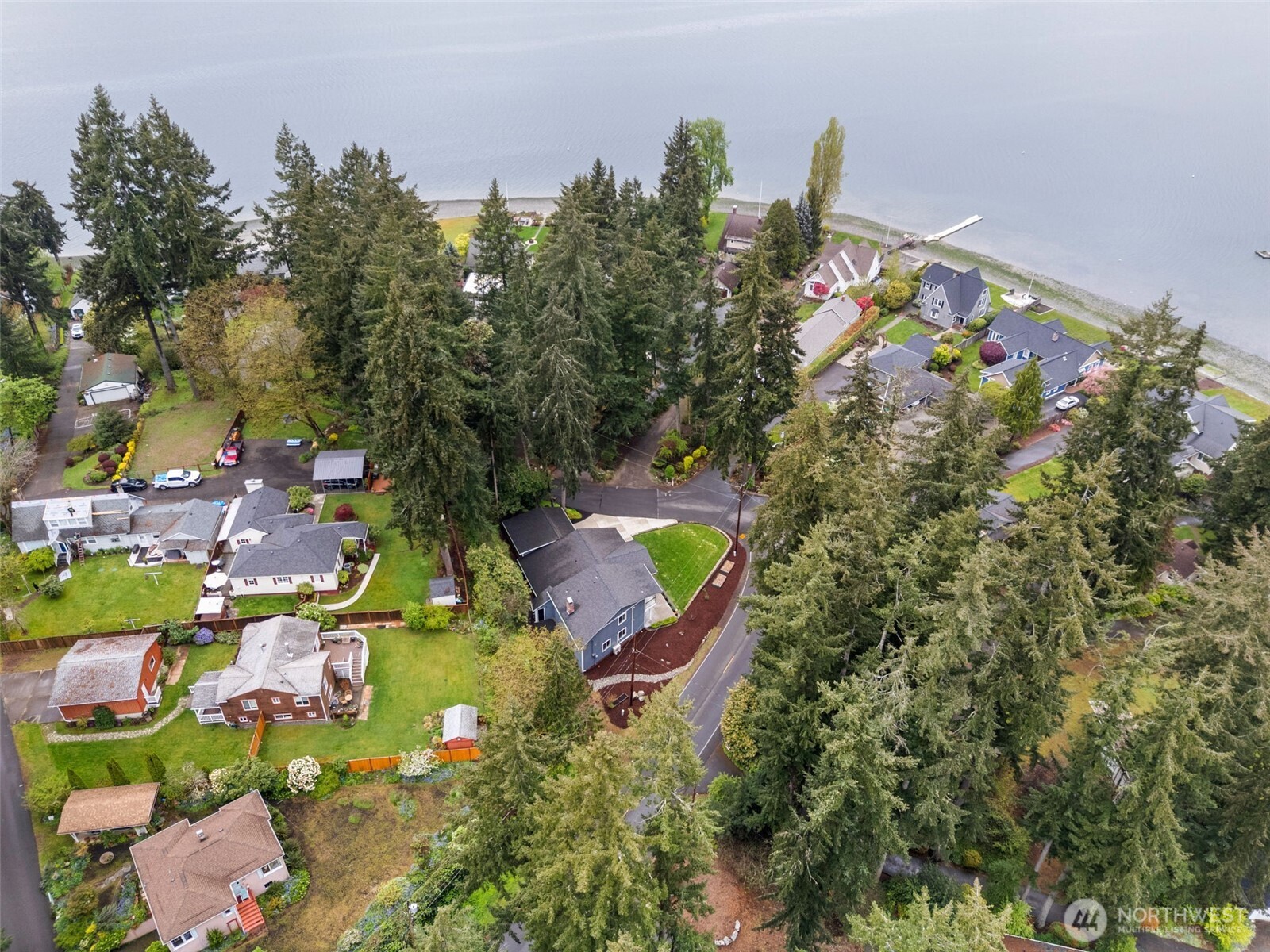 3021 Marine Drive , Bremerton, WA 98312