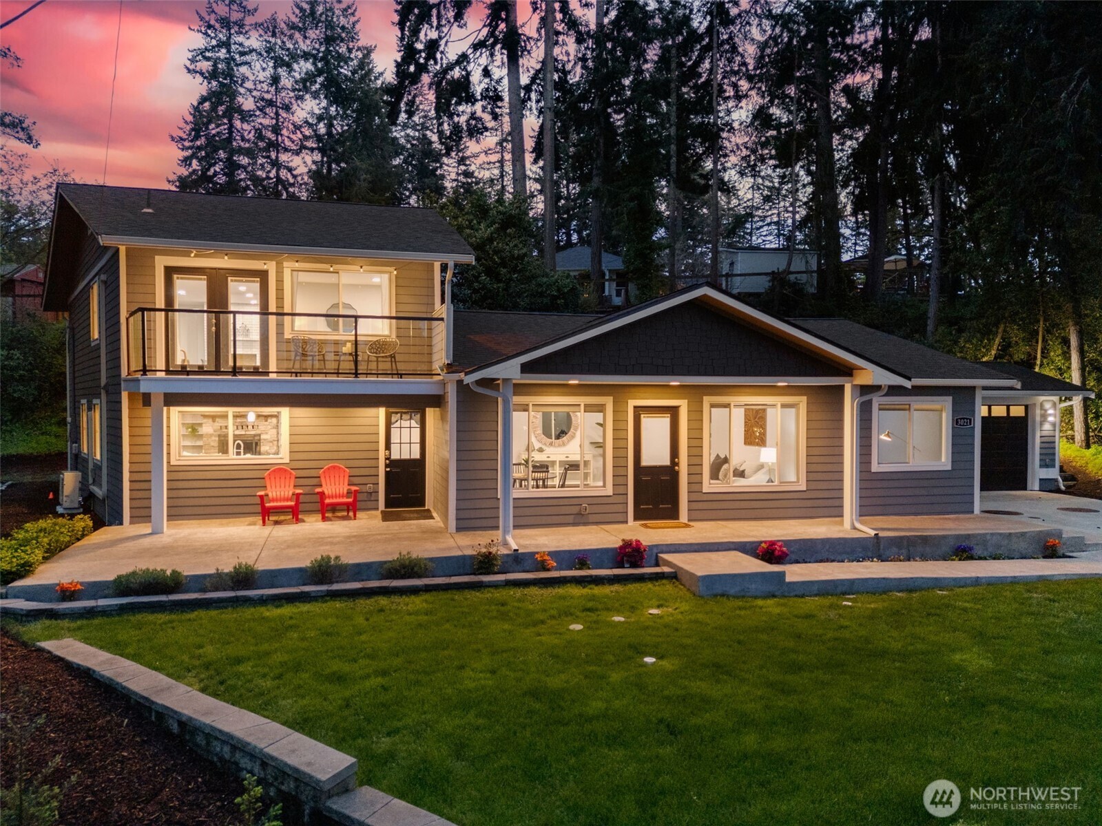 3021 Marine Drive , Bremerton, WA 98312