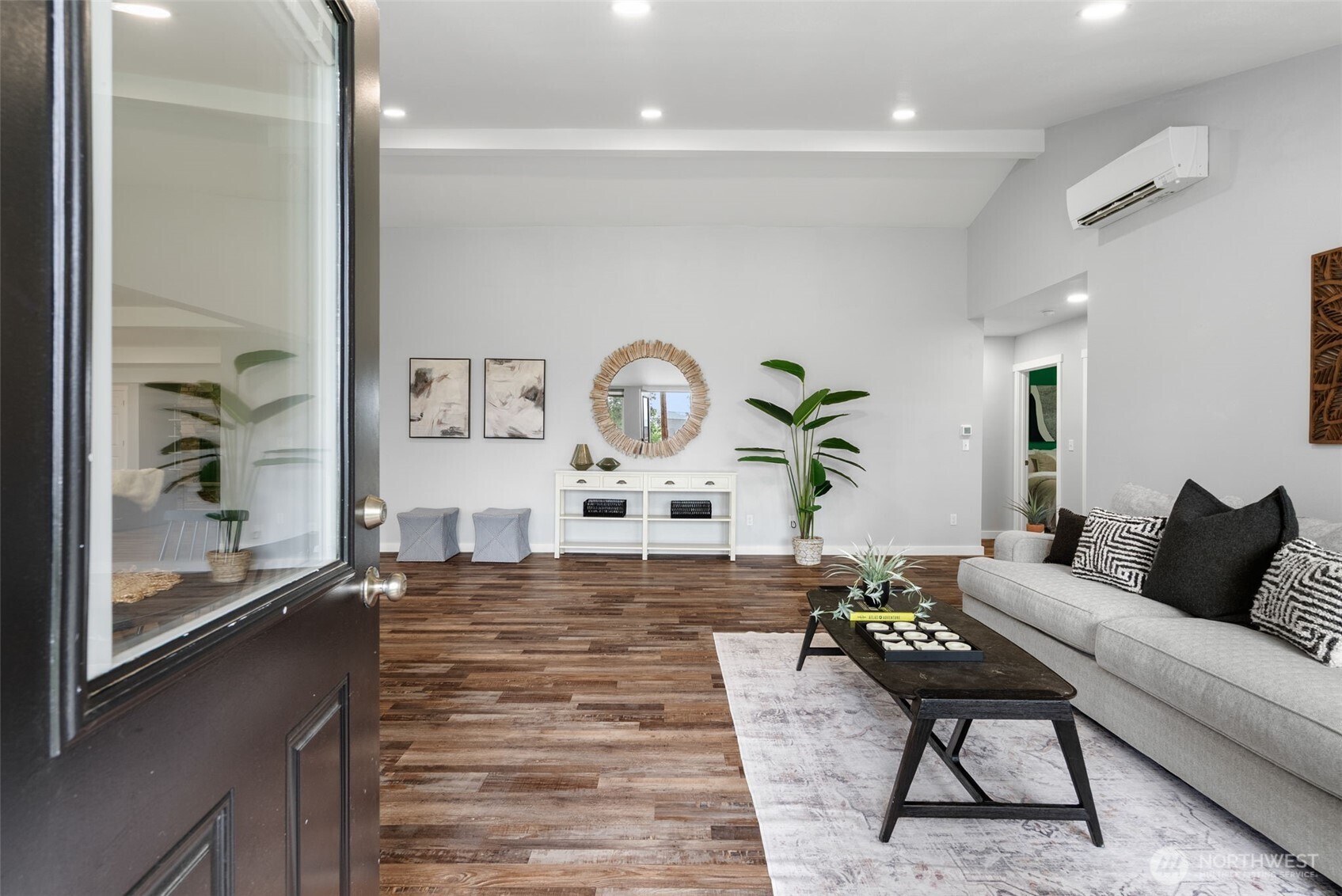 3021 Marine Drive , Bremerton, WA 98312