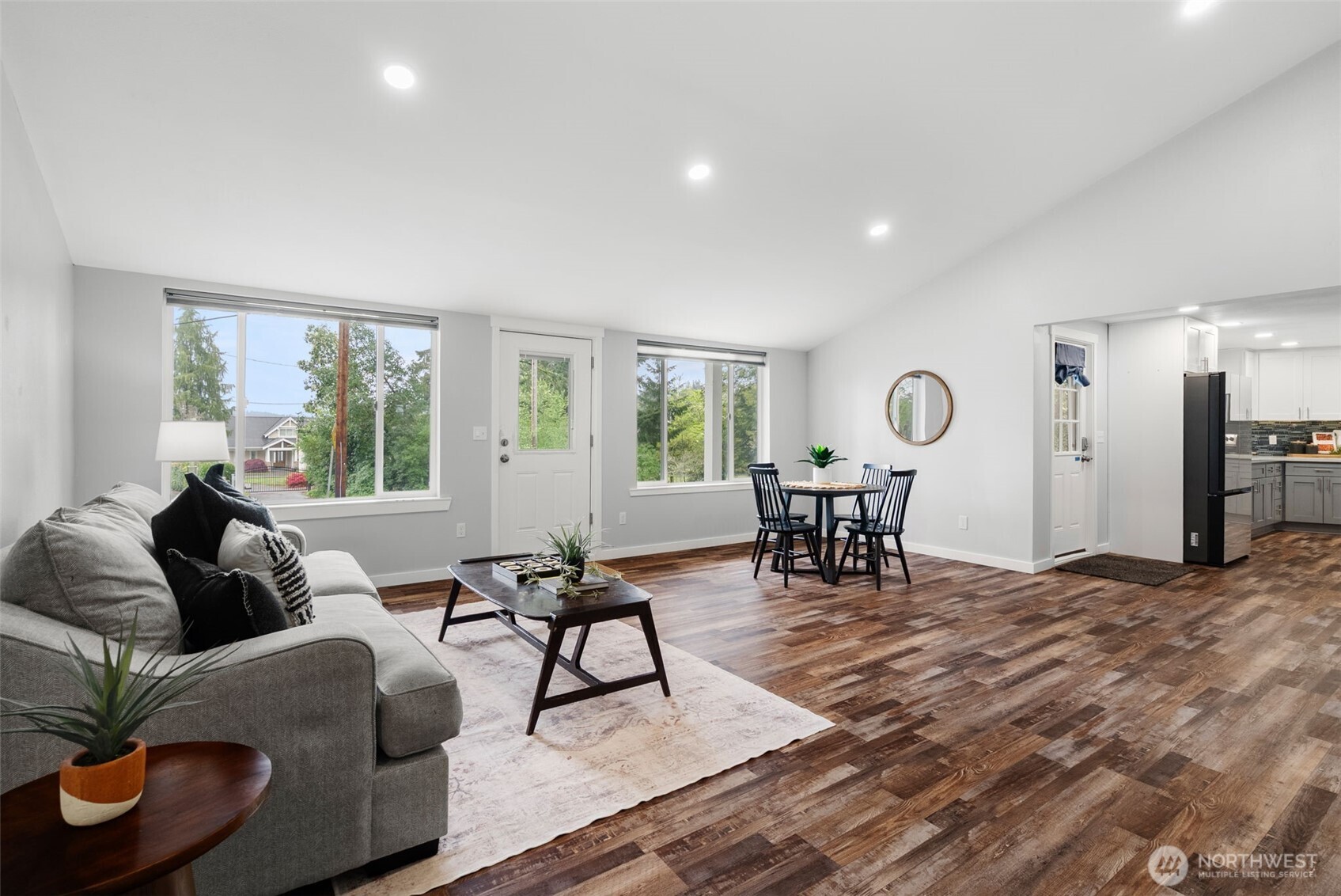 3021 Marine Drive , Bremerton, WA 98312