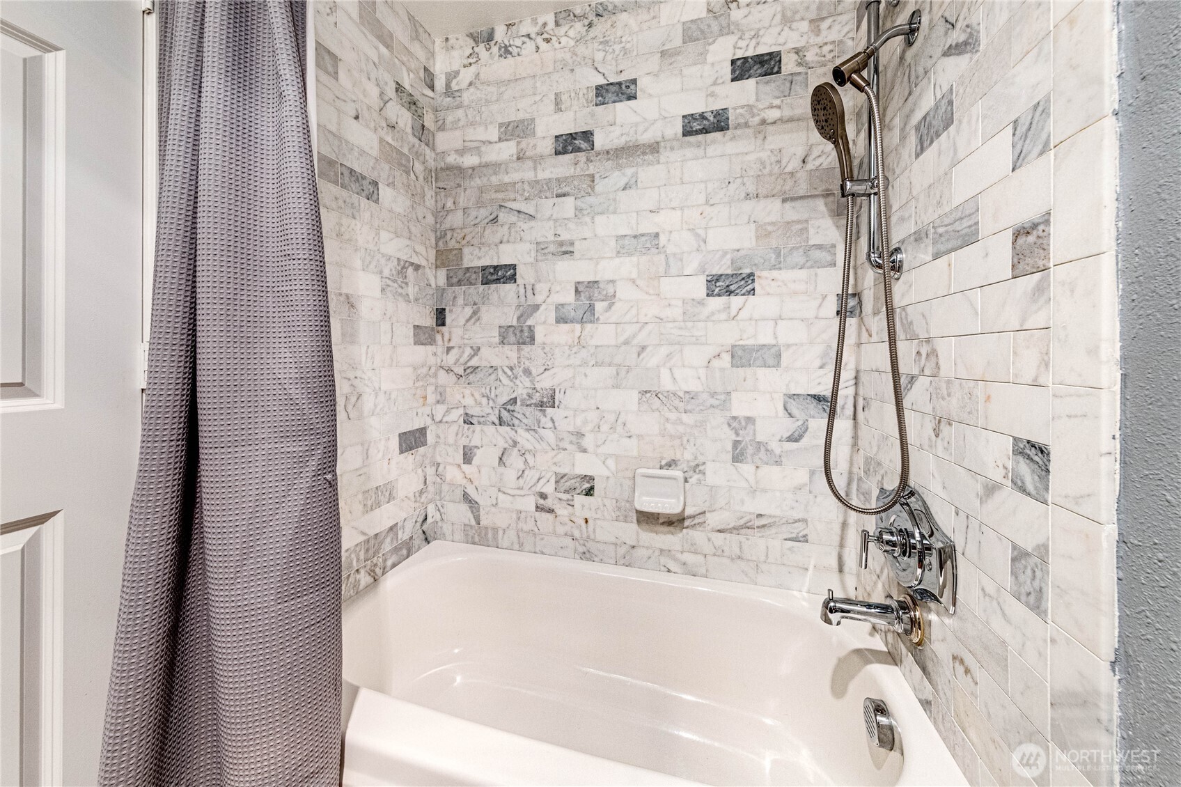 3030 Panaview Boulevard , Everett, WA 98203-6943