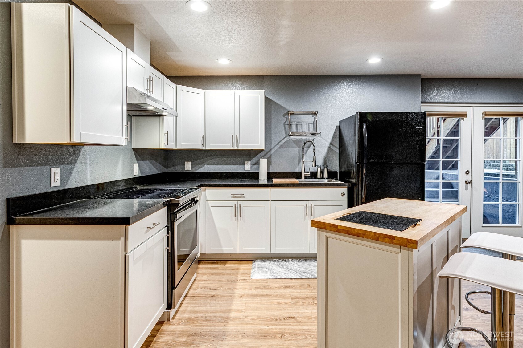 3030 Panaview Boulevard , Everett, WA 98203-6943