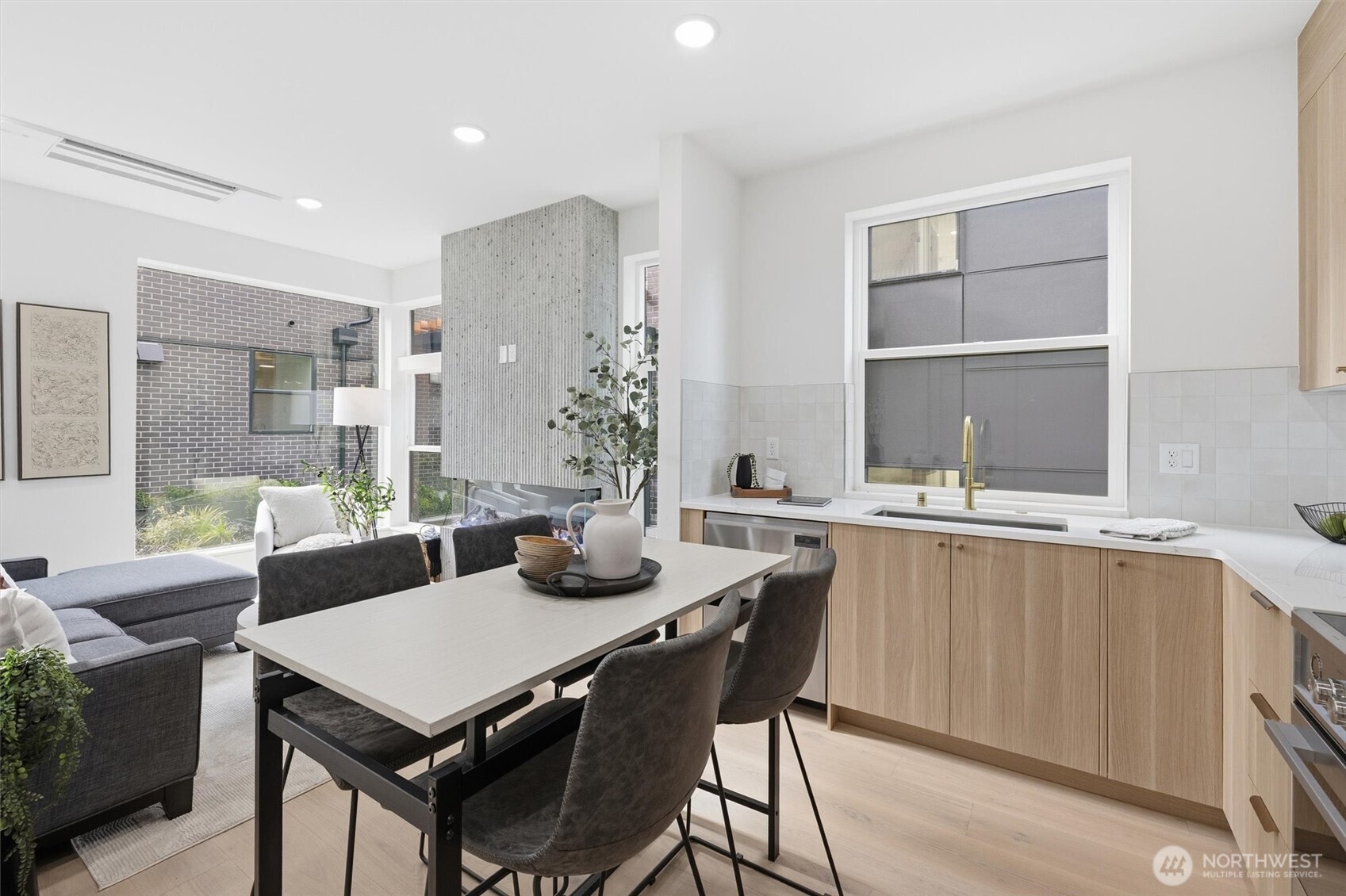2014 Fairview Avenue E #D, Seattle, WA 98102