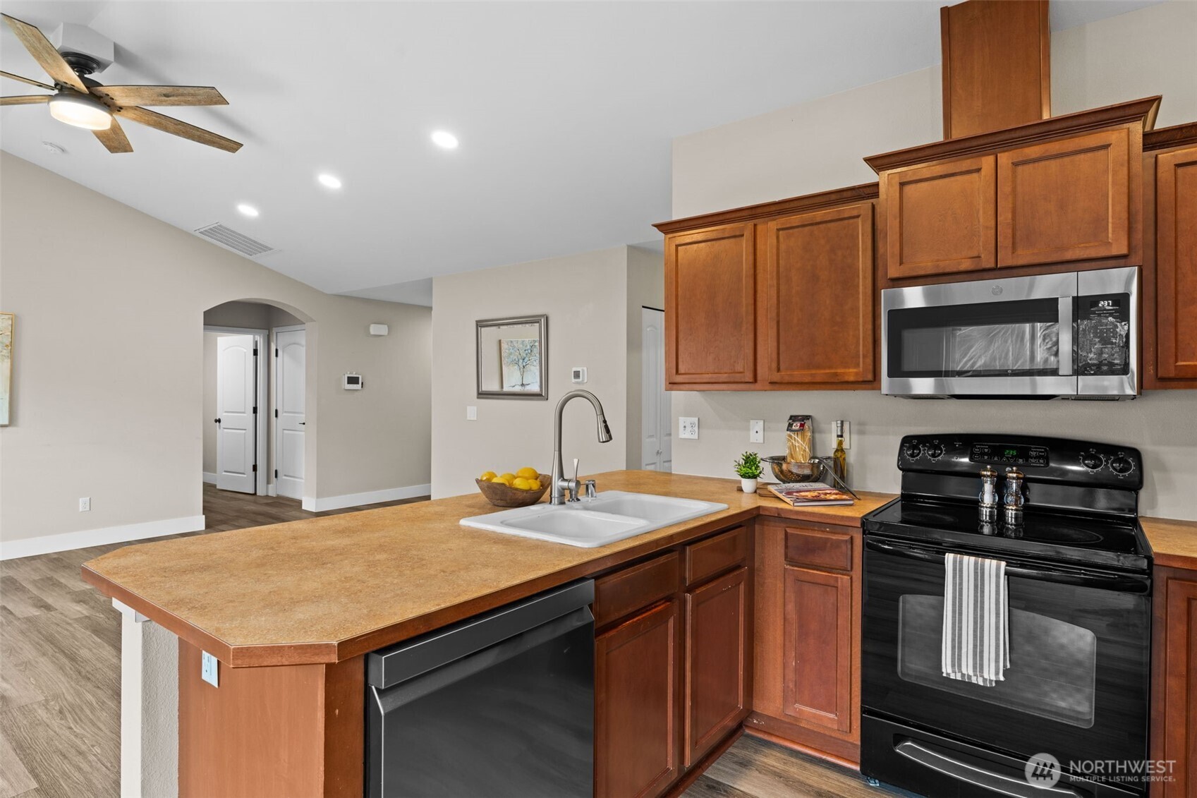 20022 98th Avenue E, Graham, WA 98338