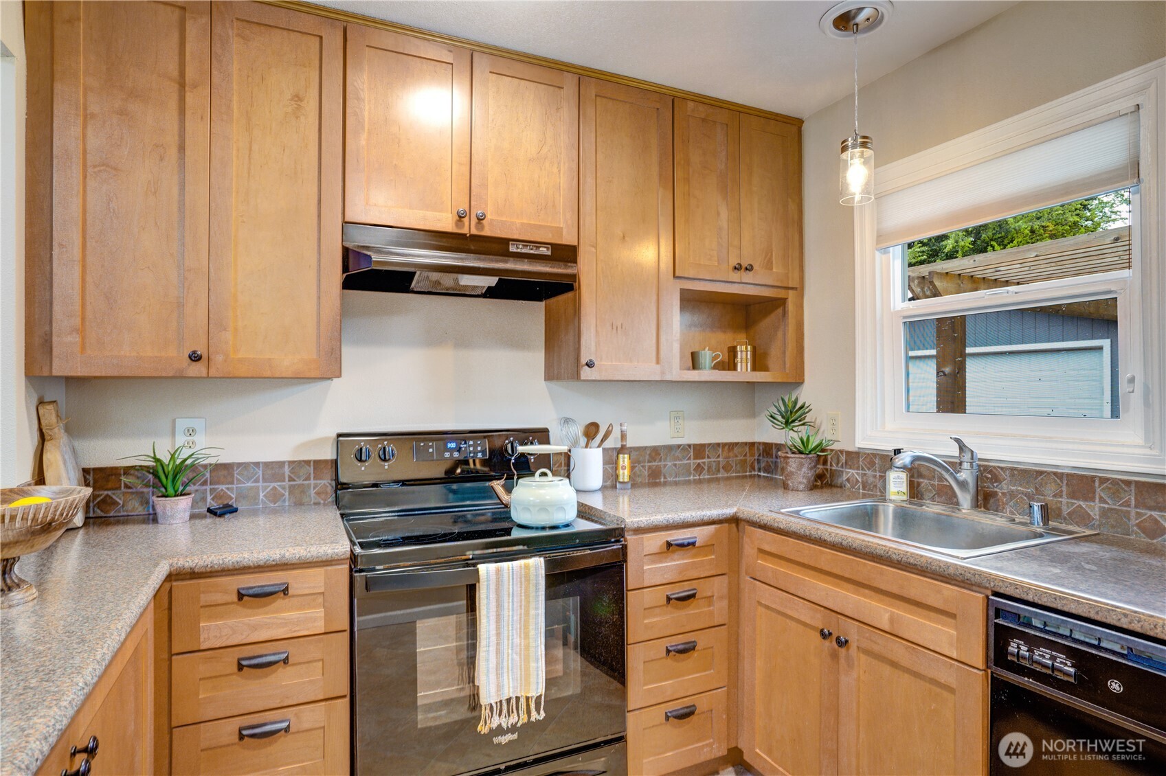 117 Farallone Avenue , Fircrest, WA 98466