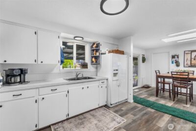 2305 Lilac SE, Lacey, WA 98503 - Photo 11