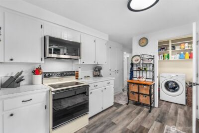 2305 Lilac SE, Lacey, WA 98503 - Photo 14