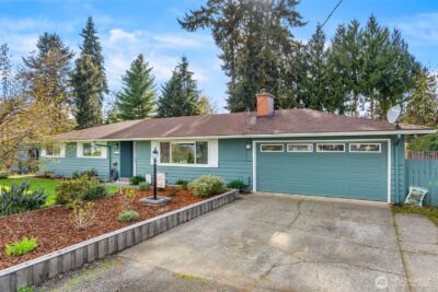 2305 Lilac SE, Lacey, WA 98503 - Photo 2