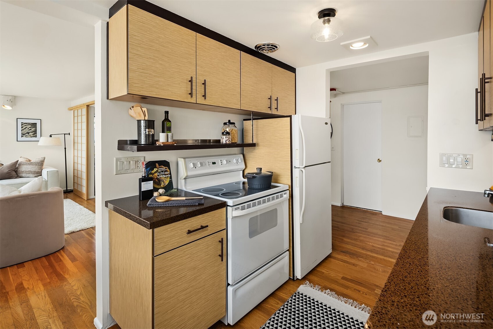 919 2nd Avenue W #602, Seattle, WA 98119