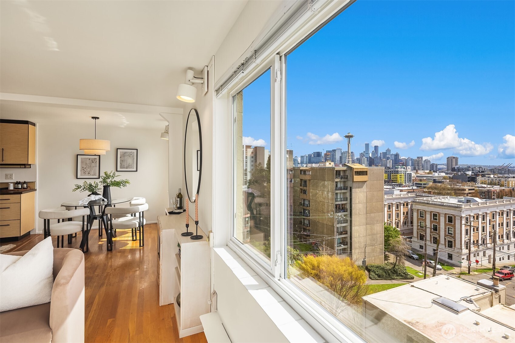 919 2nd Avenue W #602, Seattle, WA 98119