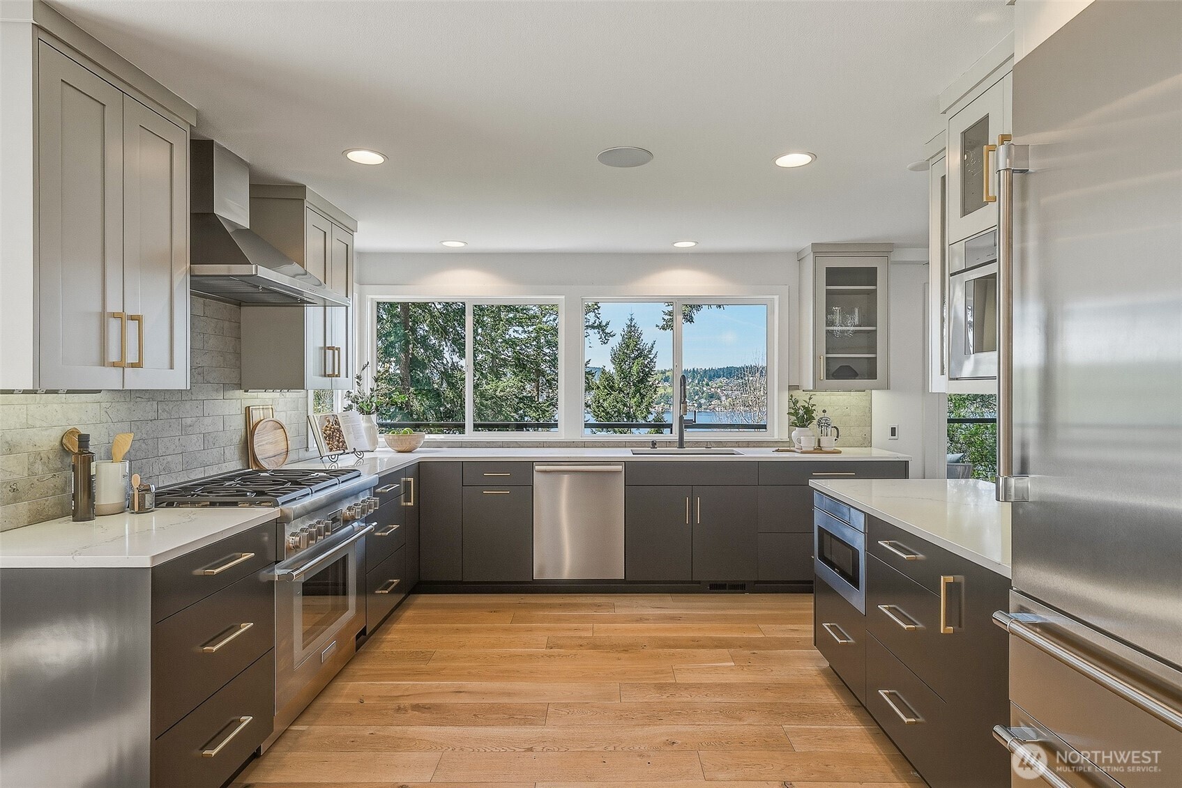 15211 61st Place NE, Kenmore, WA 98028