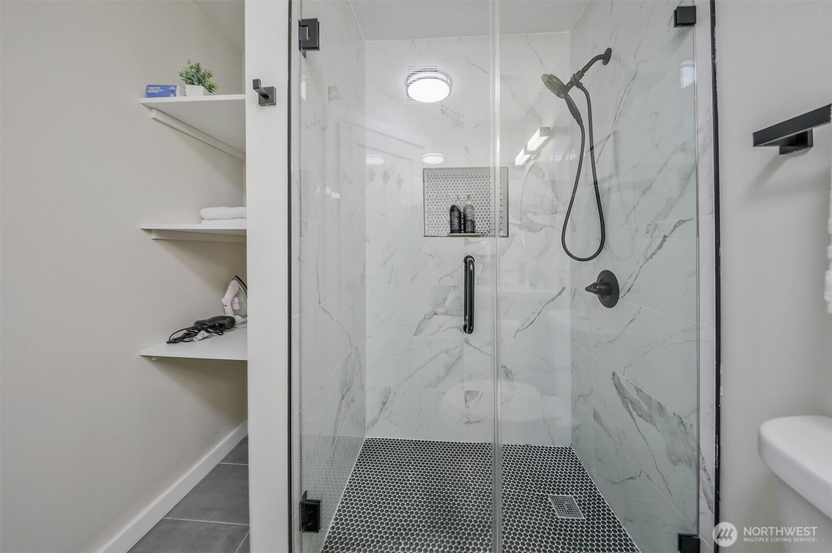 621 Houser Way S, Renton, WA 98057