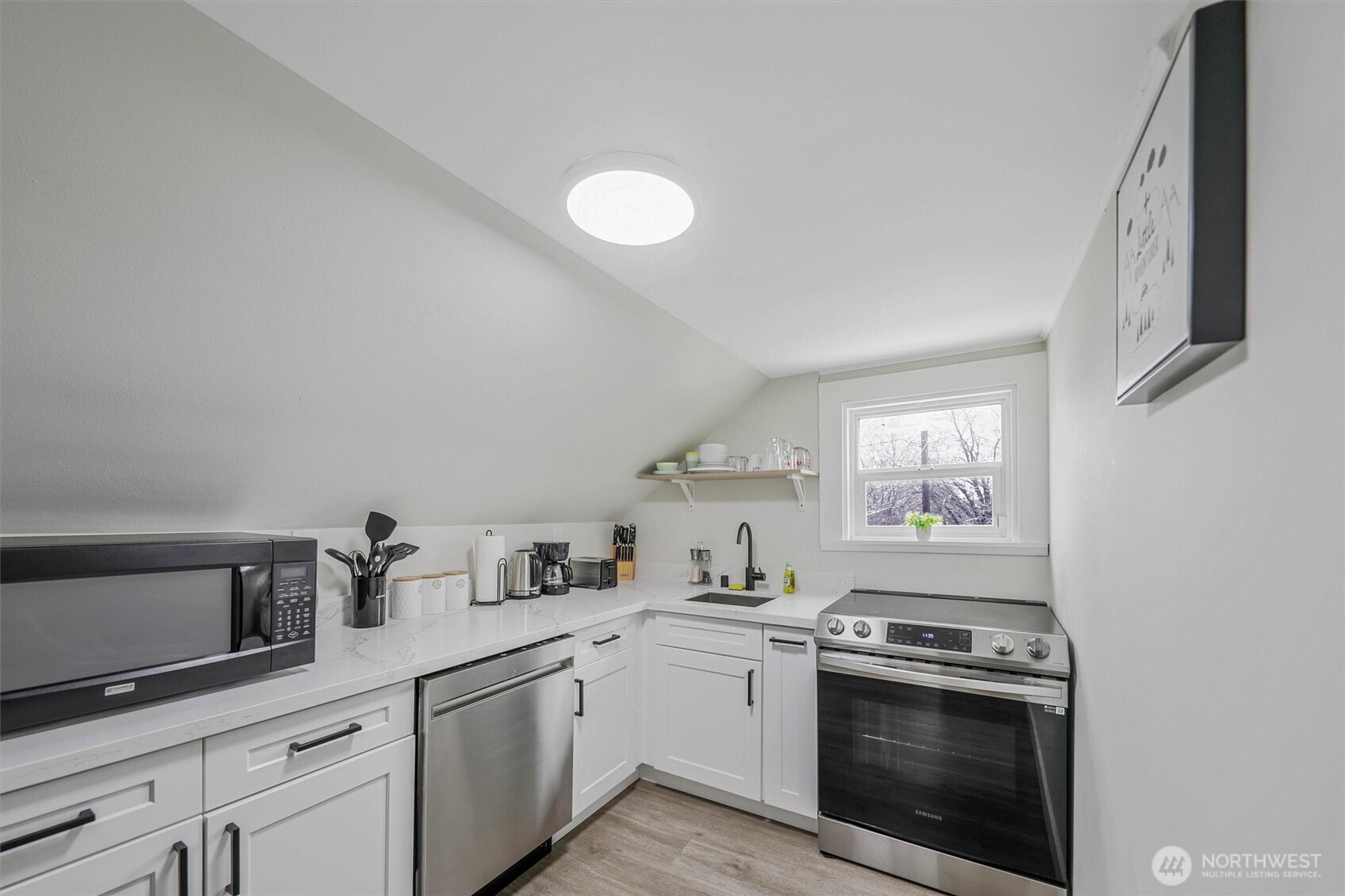 621 Houser Way S, Renton, WA 98057