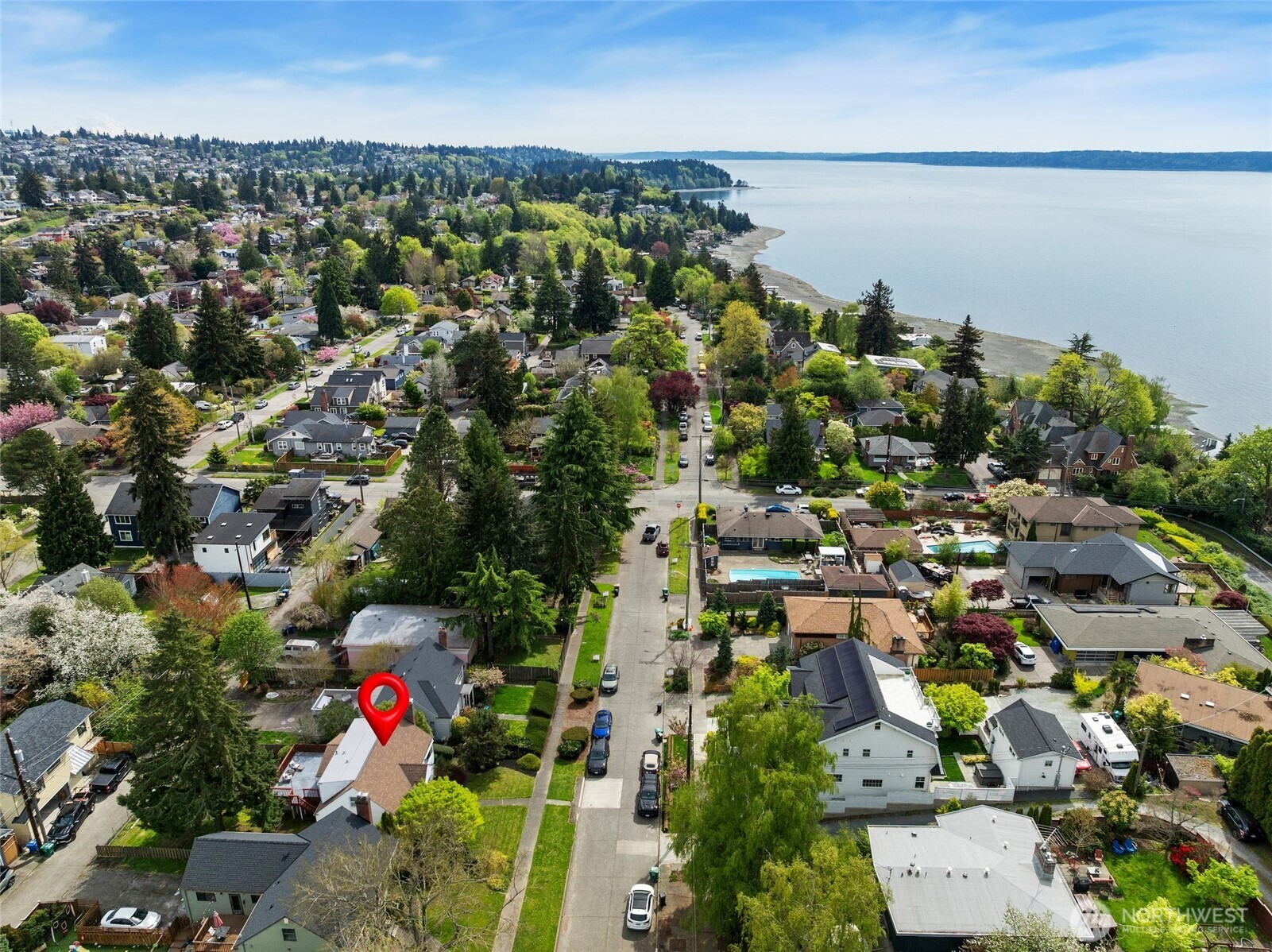 4836 51st Avenue SW, Seattle, WA 98116-4330