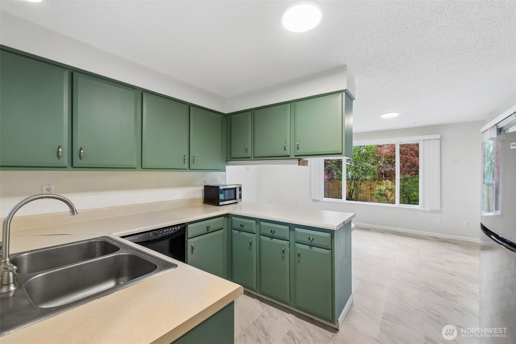 6202 84th Street SW, Lakewood, WA 98499