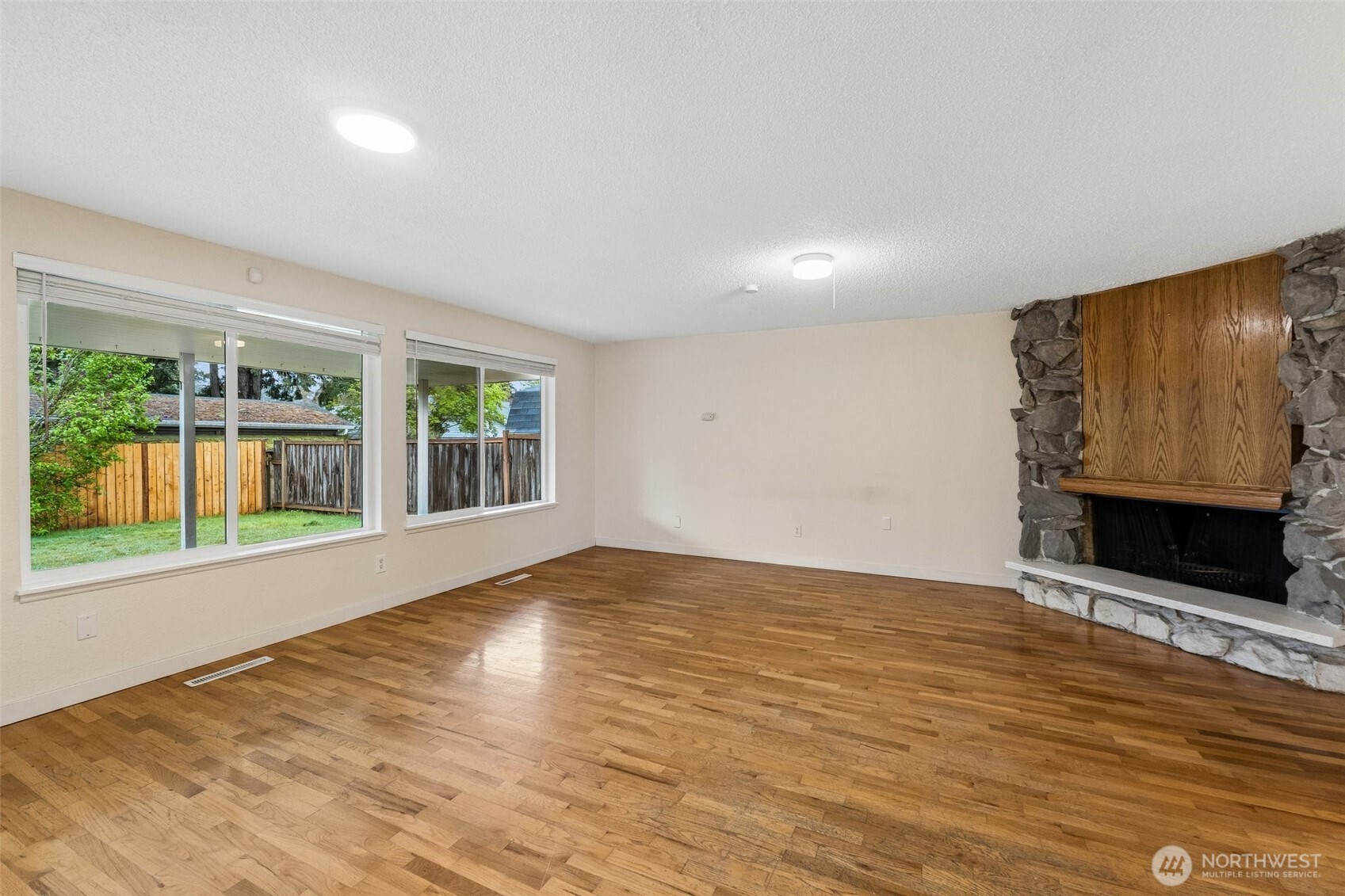 6202 84th Street SW, Lakewood, WA 98499