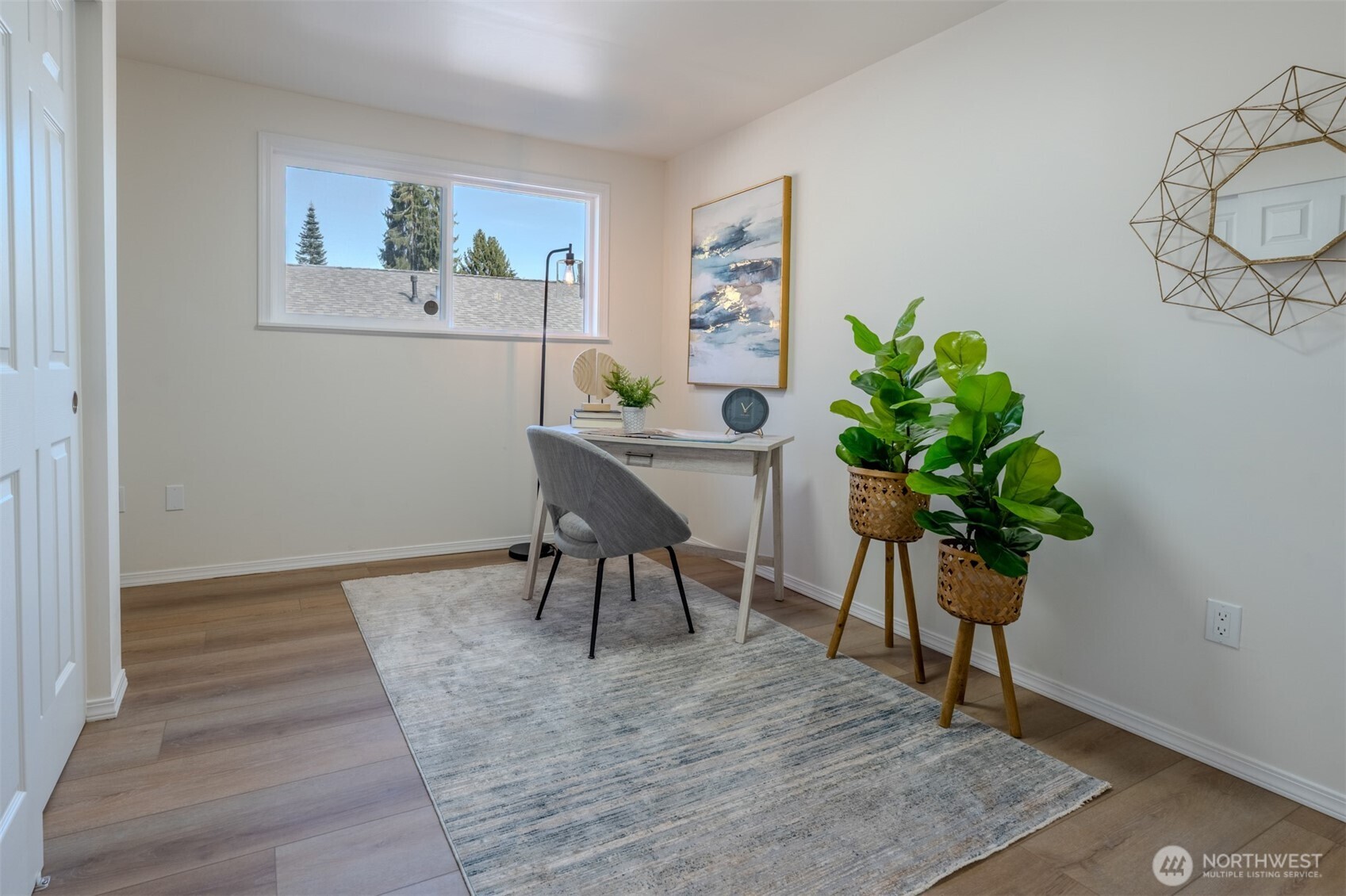 6114 208th Street SW, Lynnwood, WA 98036