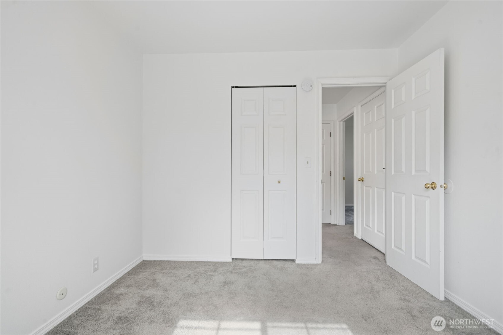 70 SW Roeder Drive , Oak Harbor, WA 98277