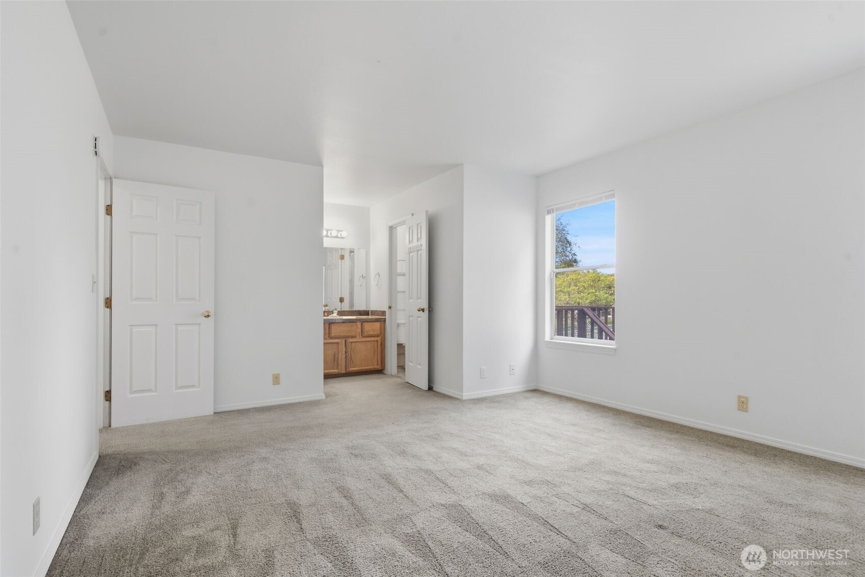 70 SW Roeder Drive , Oak Harbor, WA 98277