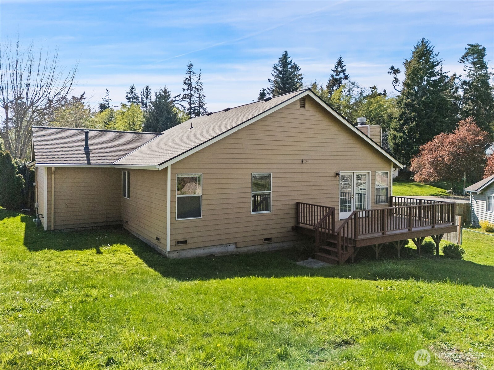 70 SW Roeder Drive , Oak Harbor, WA 98277
