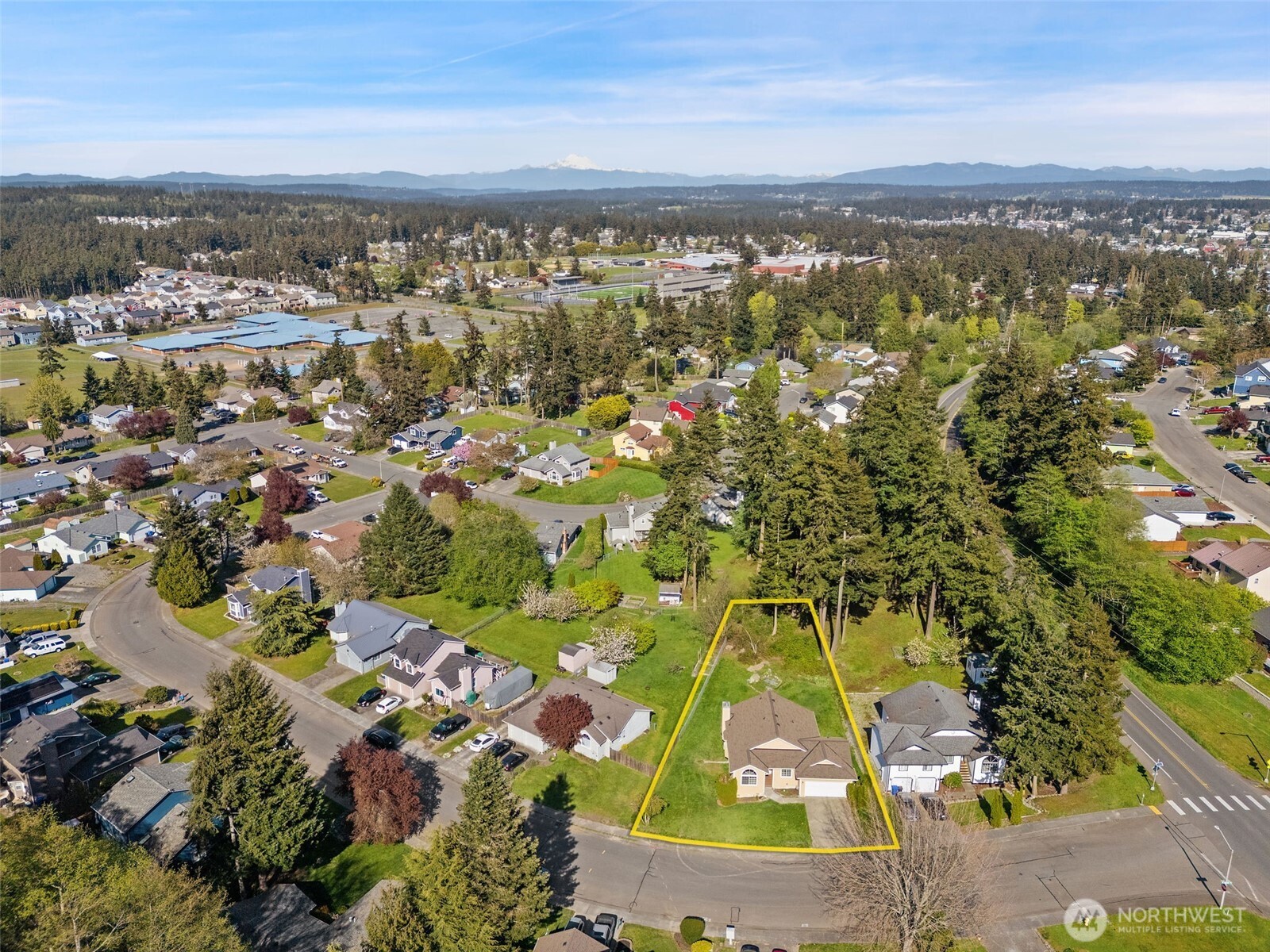 70 SW Roeder Drive , Oak Harbor, WA 98277