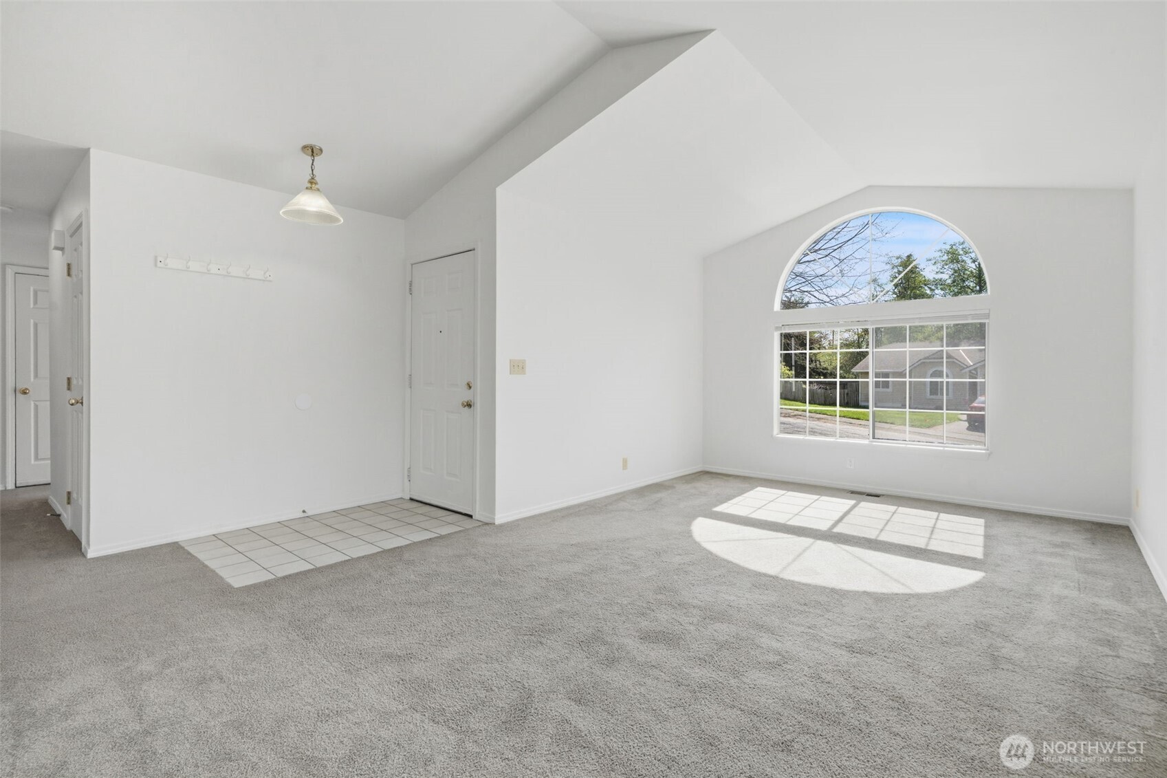 70 SW Roeder Drive , Oak Harbor, WA 98277