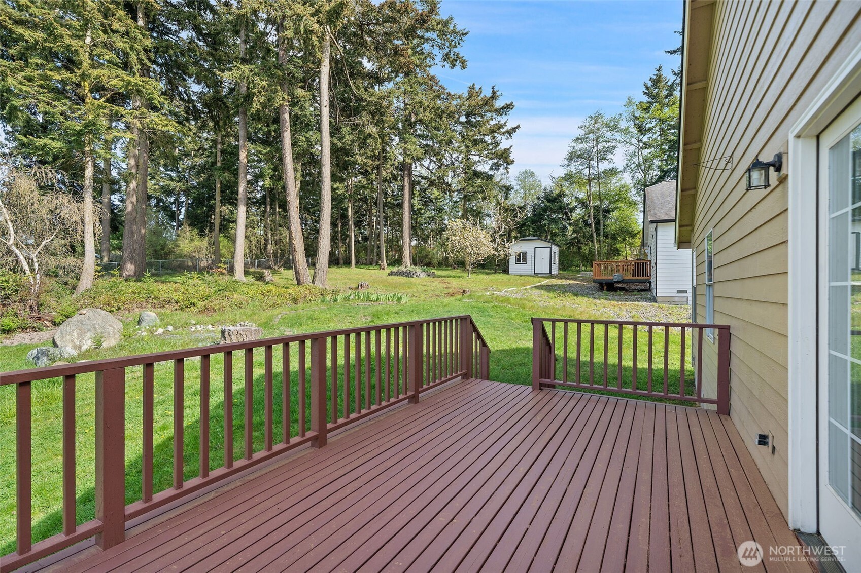 70 SW Roeder Drive , Oak Harbor, WA 98277