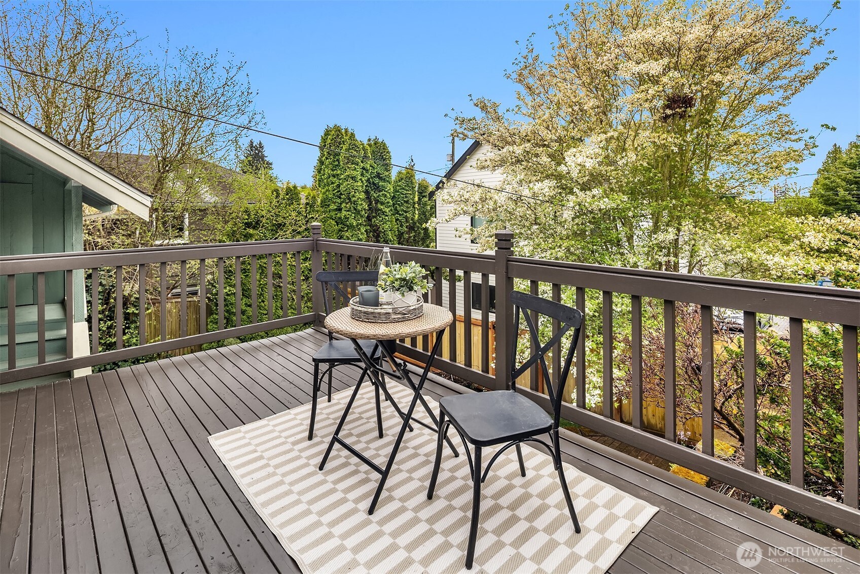 3707 SW Juneau Street , Seattle, WA 98126