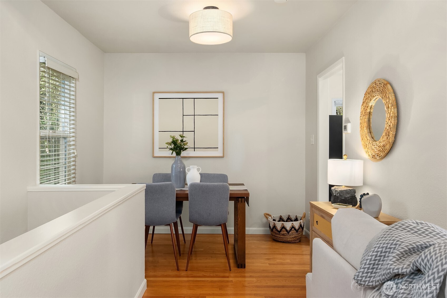 3707 SW Juneau Street , Seattle, WA 98126