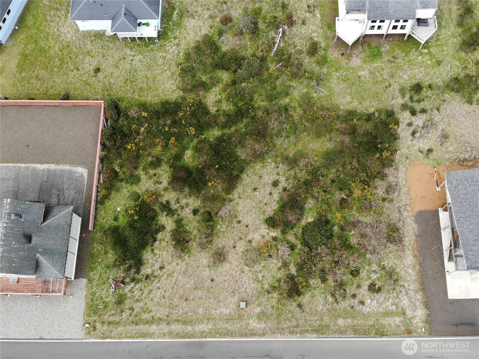 1493 E Ocean Shores Boulevard SW, Ocean Shores, WA 98569