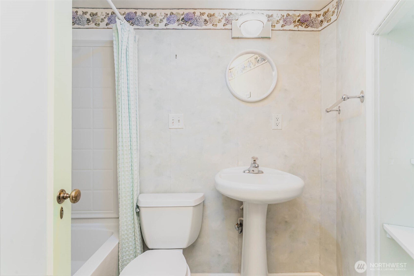 5120 NE 54th Street , Seattle, WA 98105