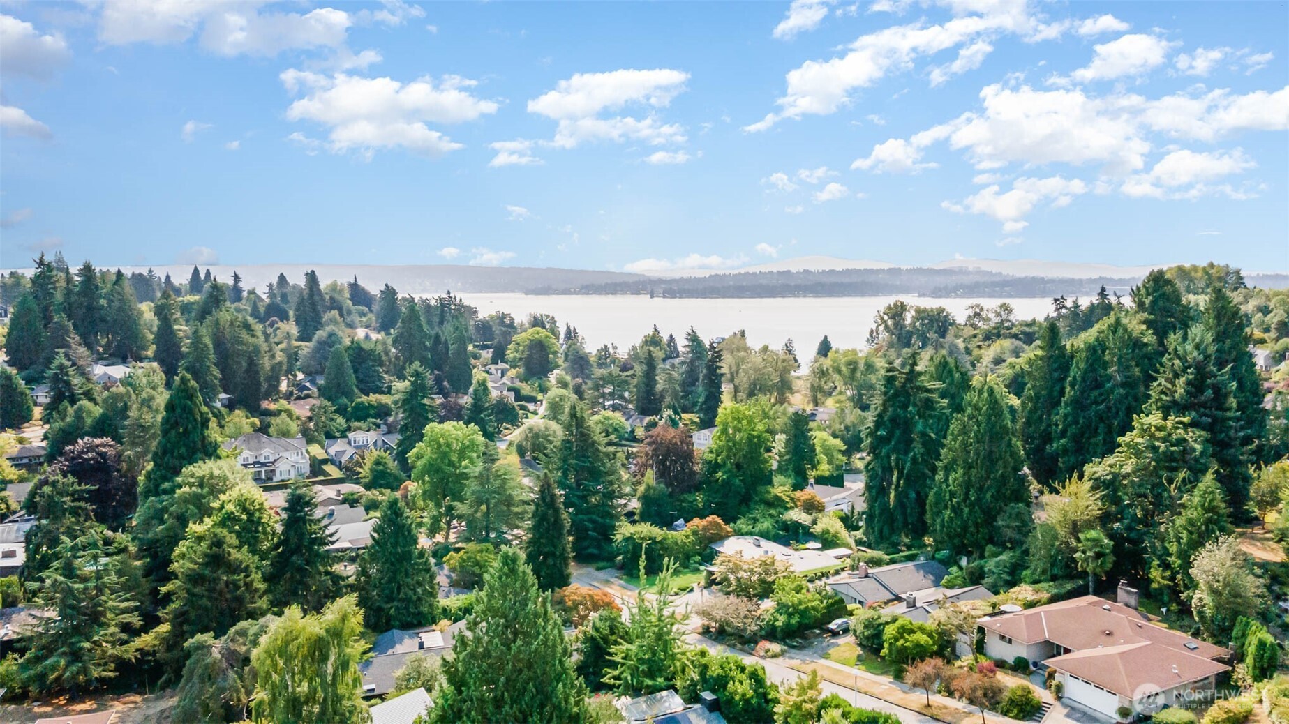 5120 NE 54th Street , Seattle, WA 98105