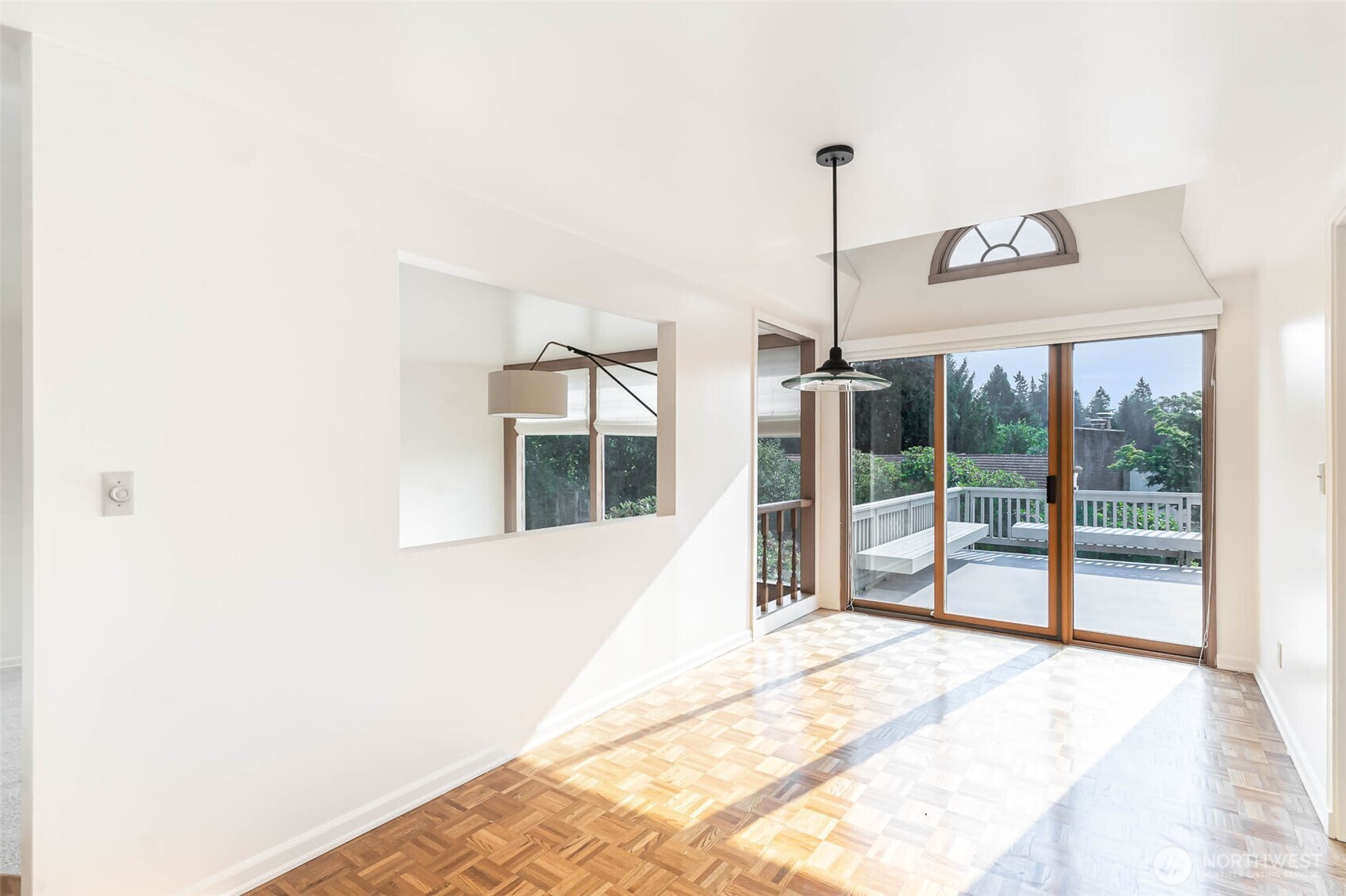 5120 NE 54th Street , Seattle, WA 98105