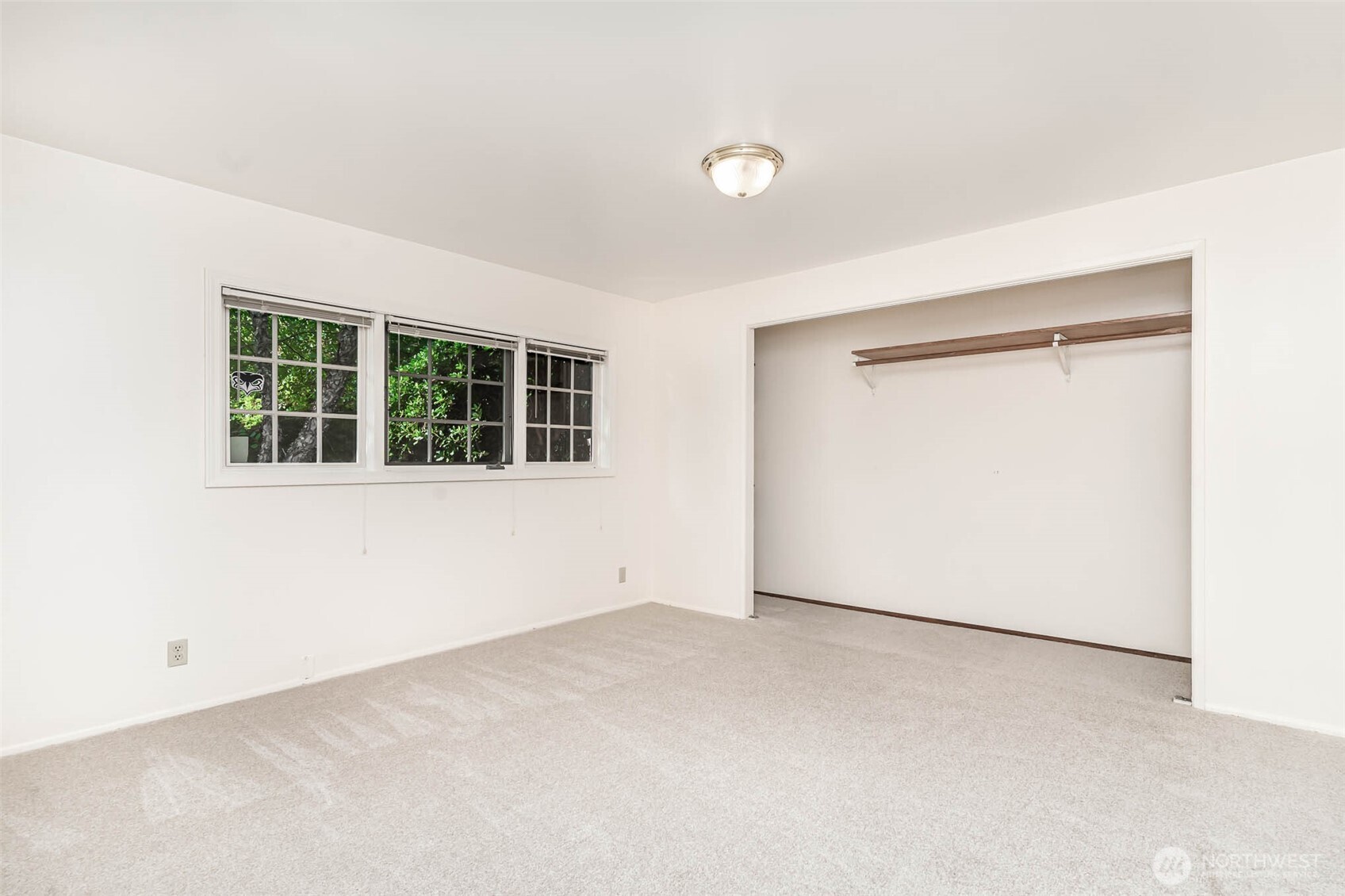 5120 NE 54th Street , Seattle, WA 98105