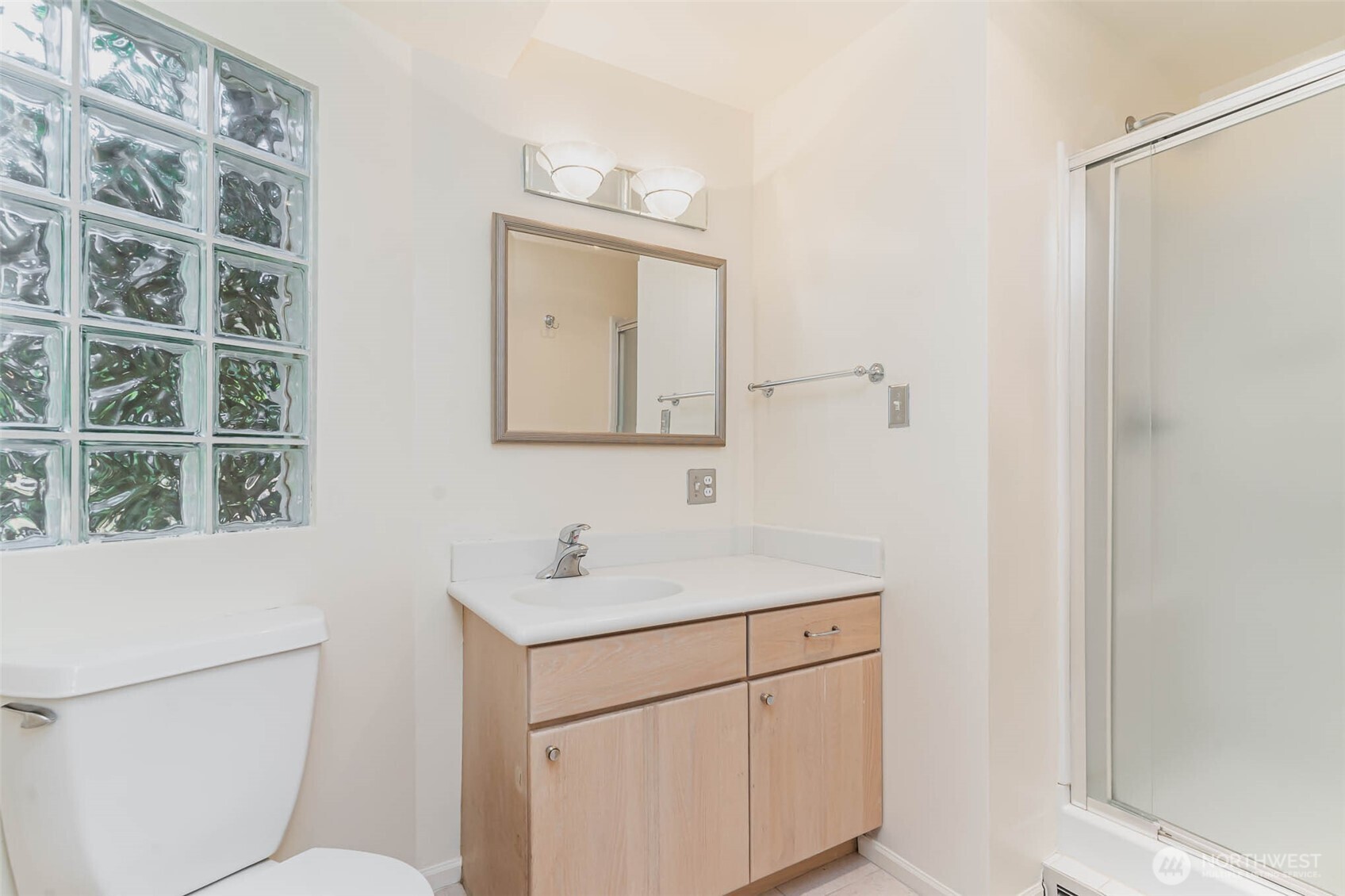 5120 NE 54th Street , Seattle, WA 98105