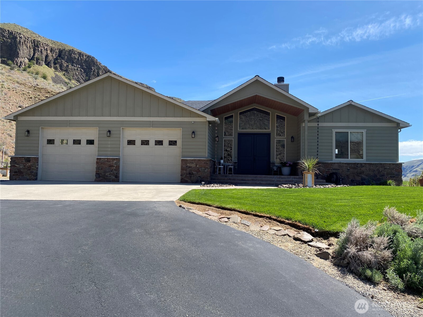 6696 Batterman Road , Rock Island, WA 98850