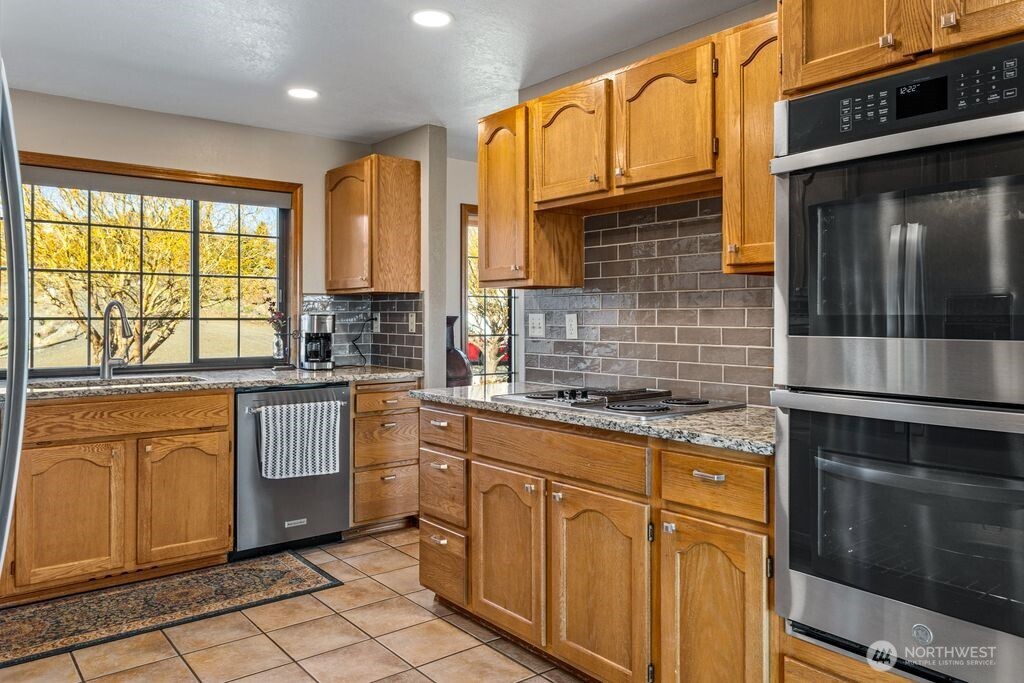 290 Trails End Lane , Yakima, WA 98903