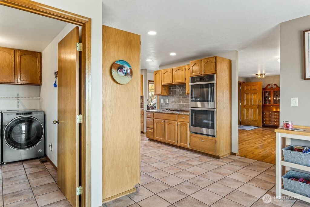 290 Trails End Lane , Yakima, WA 98903