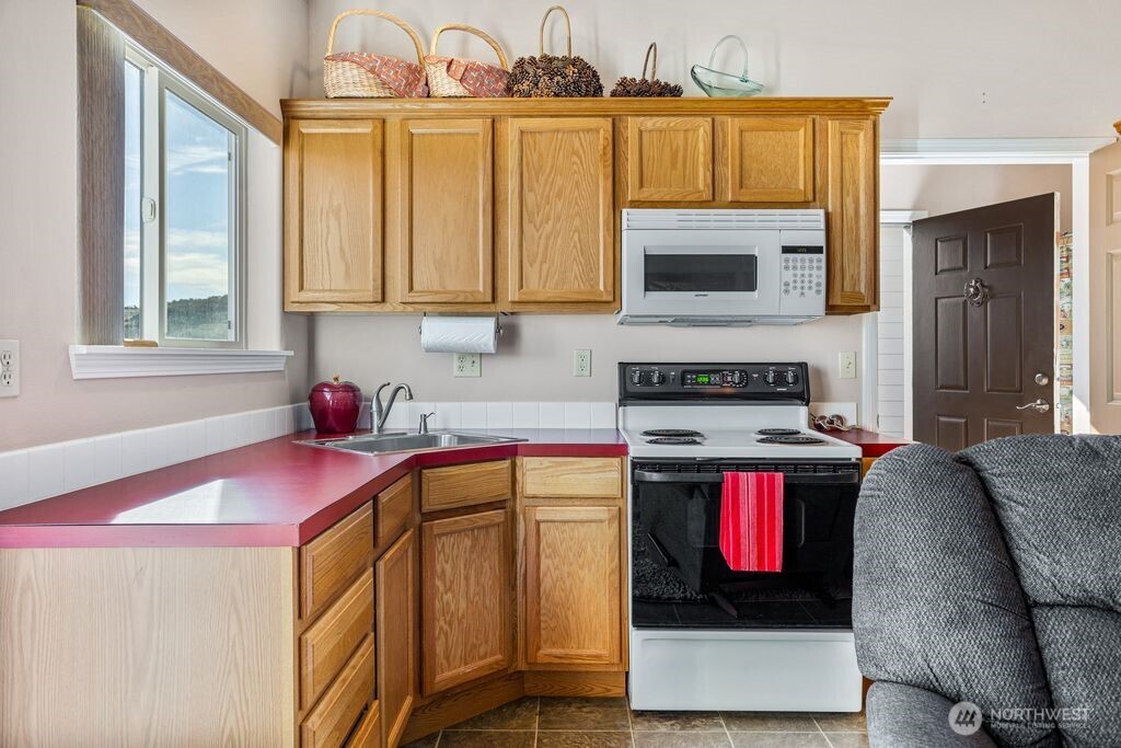 290 Trails End Lane , Yakima, WA 98903