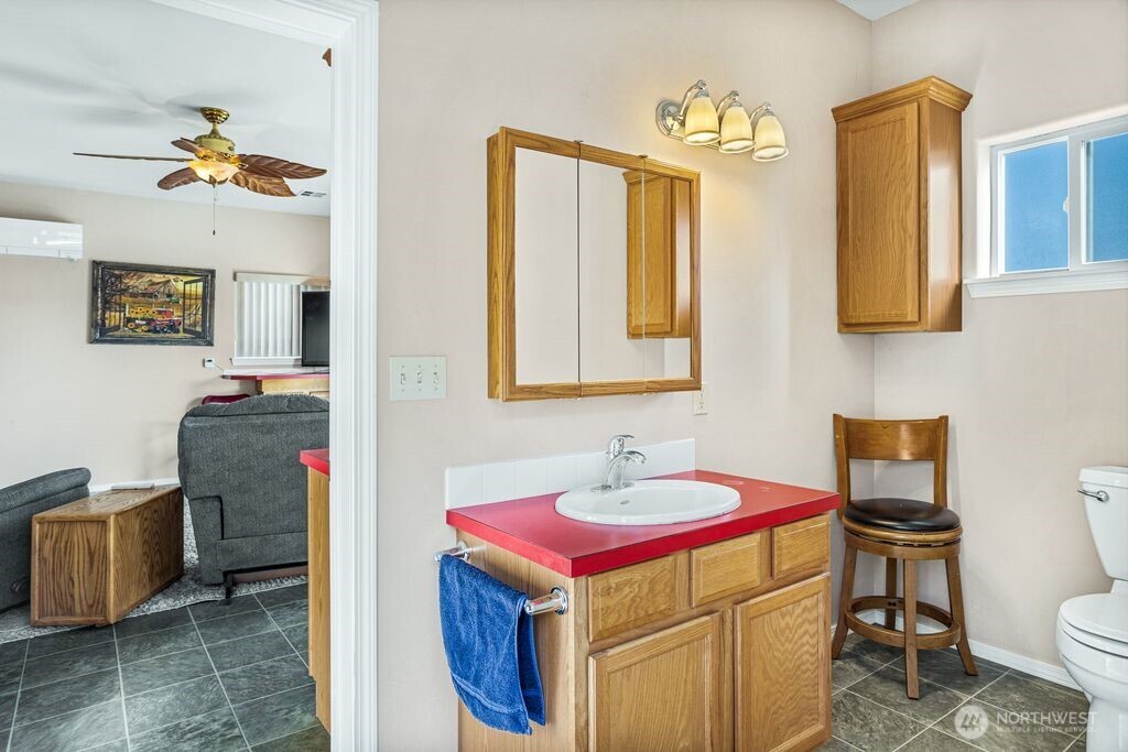 290 Trails End Lane , Yakima, WA 98903
