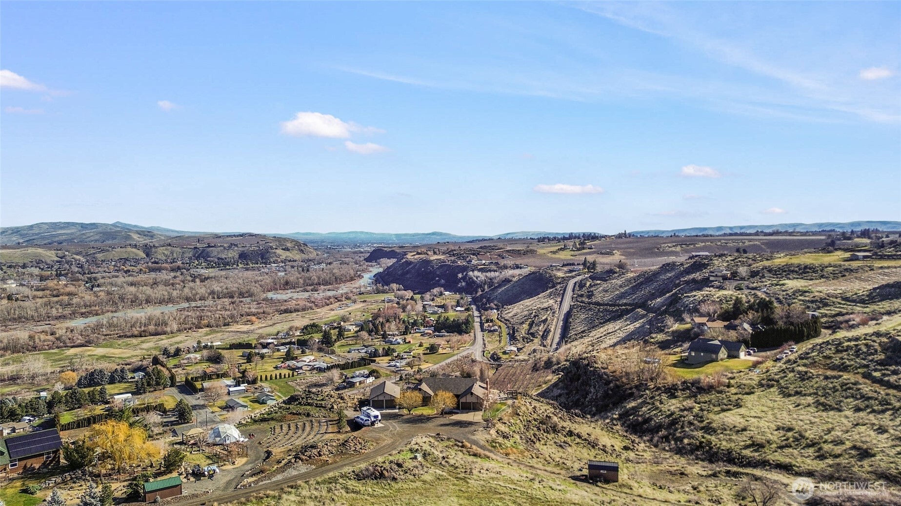 290 Trails End Lane , Yakima, WA 98903