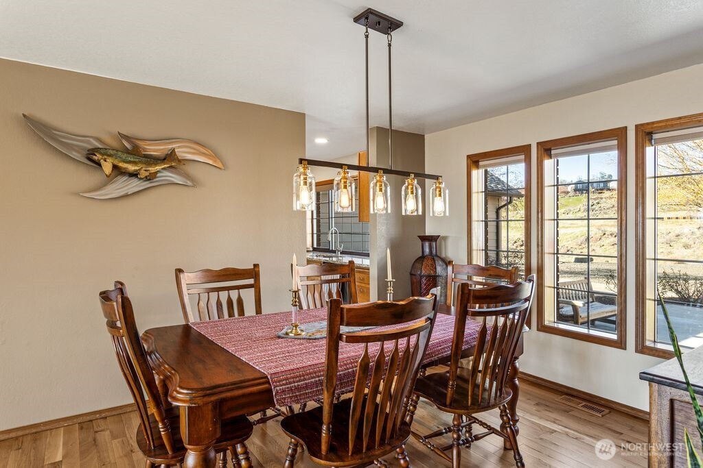 290 Trails End Lane , Yakima, WA 98903