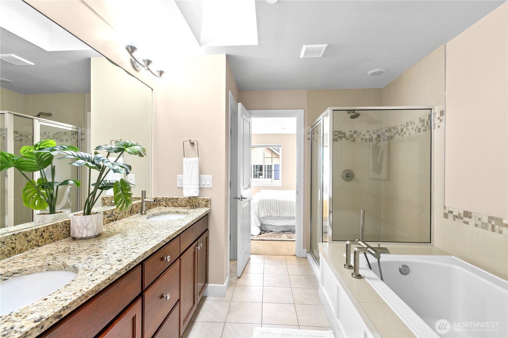 11497 158th Avenue NE, Redmond, WA 98052