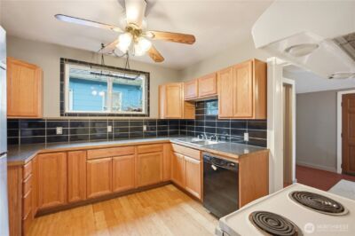 819 S Prospect Street , Tacoma, WA 98405 - Photo 10