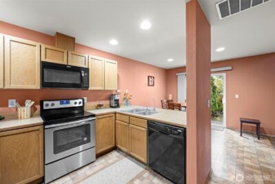 21 95th Drive SE, Lake Stevens, WA 98258 - Photo 10