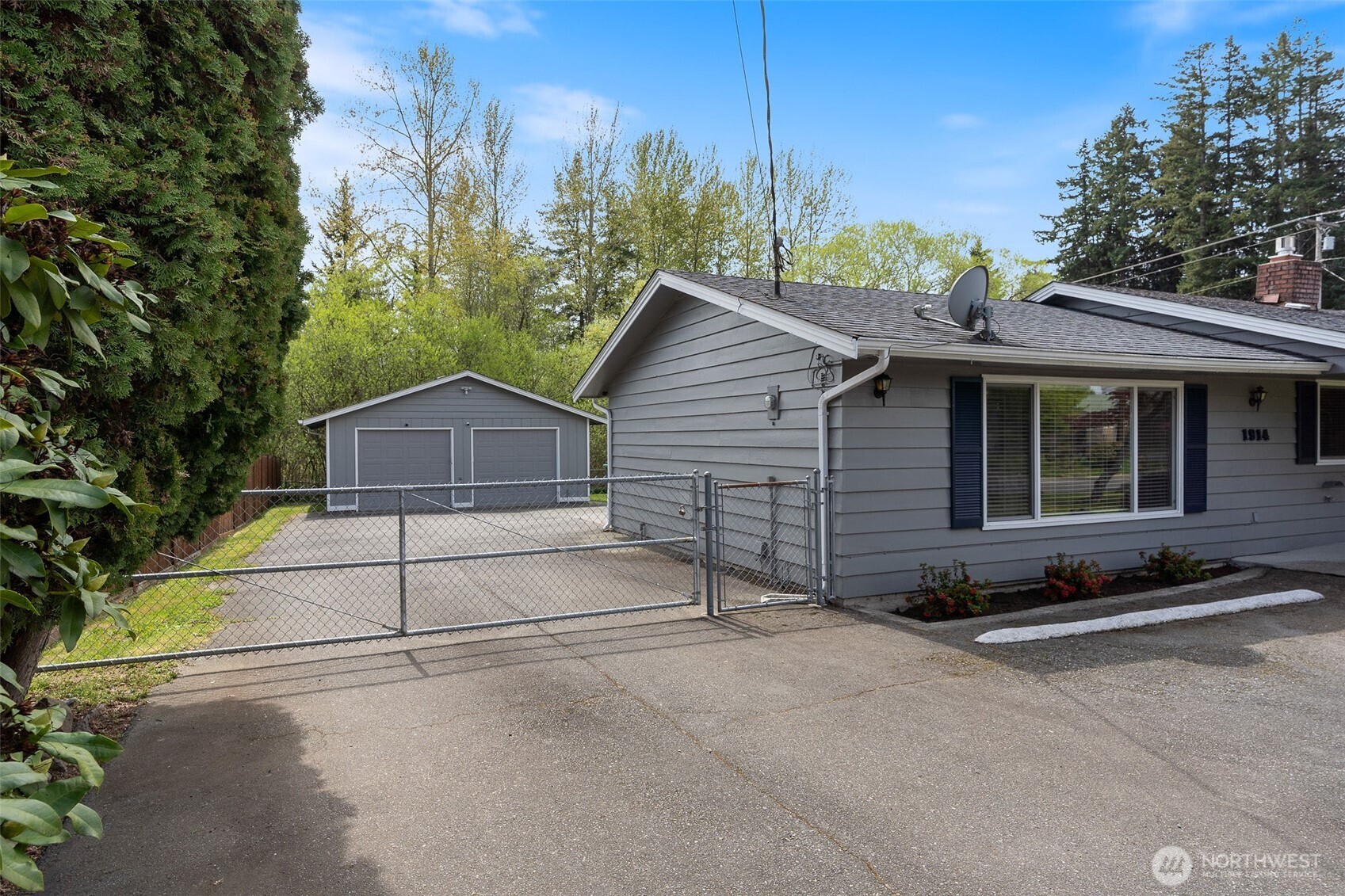 1914 122nd Place SE, Everett, WA 98208