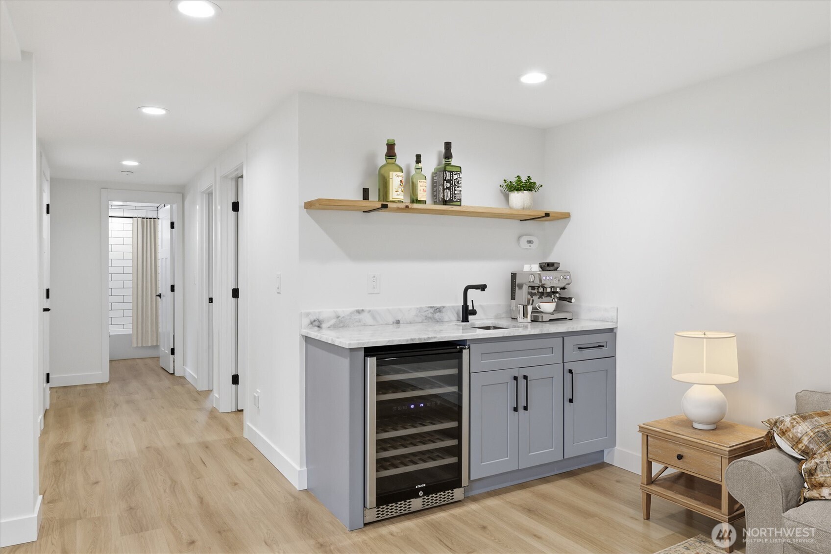 1608 172nd Avenue NE, Bellevue, WA 98008