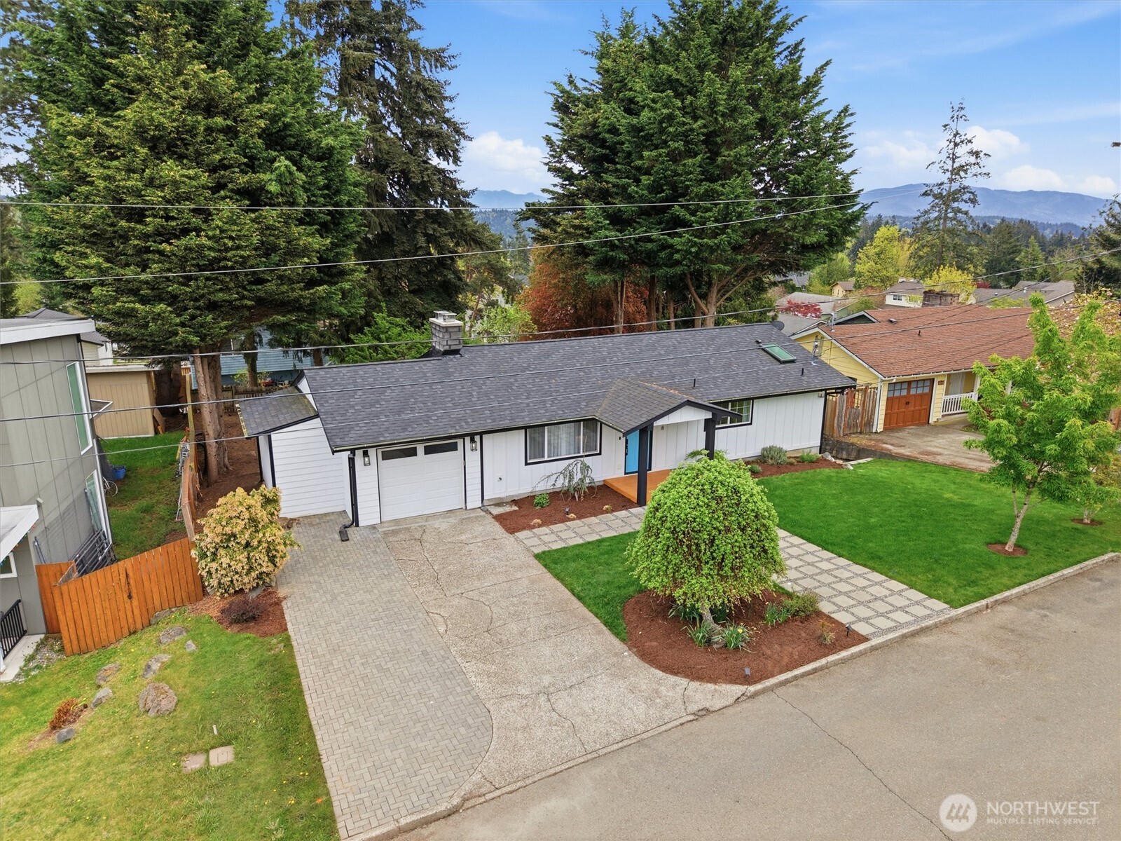 1608 172nd Avenue NE, Bellevue, WA 98008