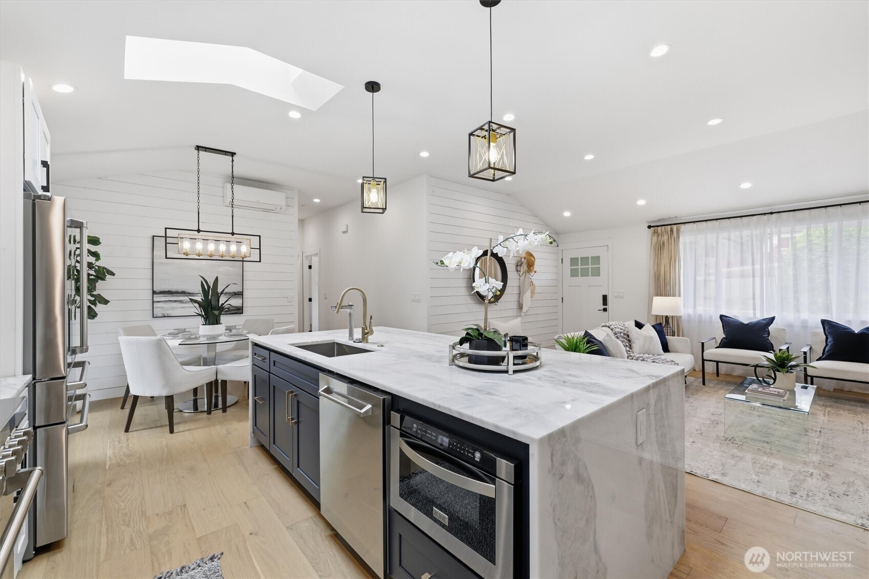 1608 172nd Avenue NE, Bellevue, WA 98008